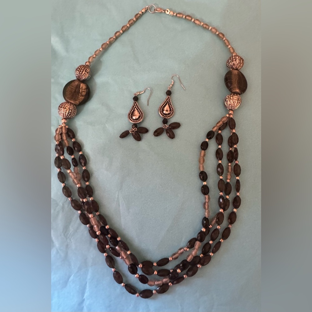 Black and silver necklace set
